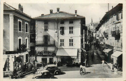 73* BOURG ST MAURICE  Place Hotel De Ville    (CPSM Format 9x14cm)   RL43,0435 - Bourg Saint Maurice