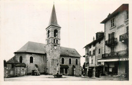 73* ST PIERRE D ALBIGNY  La Place Et L Eglise (CPSM Format 9x14cm)       RL43,0421 - Autres & Non Classés