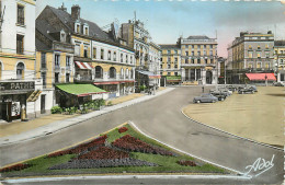 72* LE MANS  Place De La Republique  (CPSM Format 9x14cm)       RL43,0242 - Le Mans