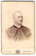 Fotografie C. Pietzner, Teplitz, Lindenstr., Portrait Bergmann In Kleidung Mit Bergmannszeichen  - Professions