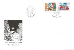Norge Norway 1999 Mother And Children With Firewood Enter The Parlor Decorated For Christmas Mi 1331-1332 - FDC - Cartas & Documentos