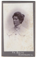 Fotografie Fr. Bolte, Oldenburg I /Gr., Langestrasse 15, Portrait Junge Dame Mit Hochsteckfrisur  - Anonymous Persons