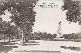 21 Dijon Place De La République Et Monument Carnot - Dijon