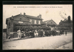 CPA Chaumont-sur-Tharonne, La Mairie Et Les Ecoles De Garcons  - Autres & Non Classés