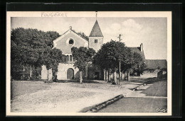 CPA Fougères-sur-Bièvre, L`Eglise  - Autres & Non Classés