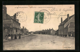 CPA La Motte-Beuvron, Grande Rue, Quartier De La Gendarmerie  - Other & Unclassified