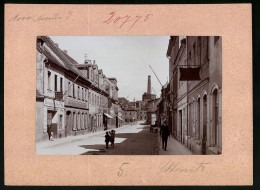 Fotografie Brück & Sohn Meissen, Ansicht Grossenhain I. Erzg., Schlossstrasse Mit Klemptnerei Bartsch, Geschäft W. H  - Orte