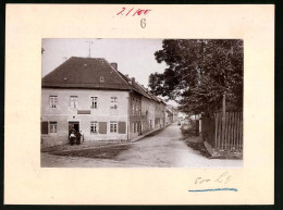 Fotografie Brück & Sohn Meissen, Ansicht Zöblitz I. Erzg., Blick In Die Angerstrasse An Der Bäckerei Gottlob Fiedler  - Orte