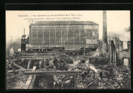 CPA Troyes, Vue Générale Du Grand Sinistre 1914, 3 Usines Incendiées: Maisons La Bonneterie, Joffroy-Damoiseau...,   - Troyes