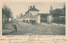 Liancourt (60 Oise) La Rue De L'Abattoir - Ouvriers - édit. Evrard Carte Précurseur Circulée - Autres & Non Classés