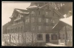 Foto-AK Adelboden, Hotel Bellevue Im Schnee  - Adelboden