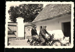 Fotografie Motorrad DKW, Paar Auf Krad Mit Kennzeichen A-15872  - Cars