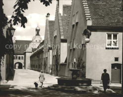 72128716 Augsburg Fuggerei Mit St Markus Kirche Brunnen Augsburg - Augsburg