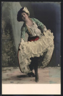 AK Tanzende Dame Im Kostüm  - Danza