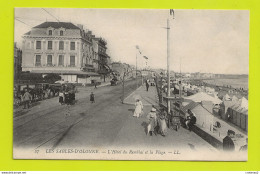 85 LES SABLES D'OLONNE N°27 L'Hôtel Du Remblai Et De L'Océan La Plage Belles Dames Marchand Ambulant Attelages - Sables D'Olonne