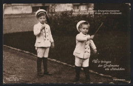 AK Prinz Louis Ferdinand Und Prinz Wilhelm Bringen Der Grossmama Ein Ständchen  - Familles Royales