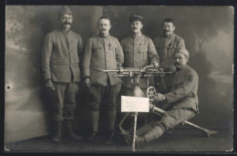 CPA Des Soldats Avec Einem Maschinengewehr  - Other & Unclassified