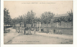 30 // MONTFRIN   Les écoles Et Avenue D Aramon  Edit Farge - Andere & Zonder Classificatie