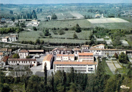 16 - Chalais - Vue Aérienne Sur Le C.E.G - Autres & Non Classés