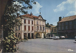 X115048 GERS PLAISANCE DU GERS LA PLACE HOTEL DE VILLE MAIRIE - Autres & Non Classés