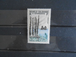 NOUVELLE-CALEDONIE YT 284 LES TOURS DE NOTRE-DAME** - Unused Stamps
