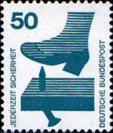 RFA Poste N** Yv: 576 Mi:700A Jederzeit Sicherheit Clous - Unused Stamps