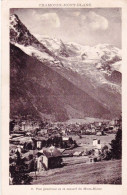 74 - Haute Savoie -  CHAMONIX -  Vue Generale Et Le Massif Du Mont Blanc - Chamonix-Mont-Blanc