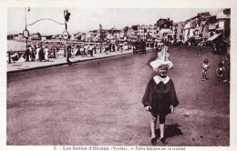 85 -  Vendée-  LES SABLES D OLONNE   -  Petite Sablaise Sur Le Remblai - Sables D'Olonne