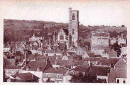 58 - Nievre - CLAMECY -   Vue Sur L'église Saint Martin Et Le Centre De La Ville - Clamecy