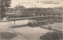 VICHY - La Gare. - Gares - Sans Trains