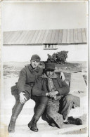 Carte Photo Militaire. Soldats Au Maroc - Casernas