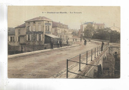 54 - DOMBASLE-sur-MEURTHE - Rue Nationale. Personnages - Autres & Non Classés