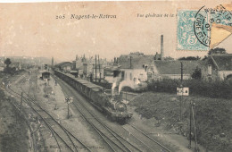 NOGENT LE ROTROU - Vue Générale De La Gare (carte Vendue En L'état). - Bahnhöfe Mit Zügen