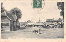 OUISTREHAM - Gare Du Tramway- Hôtels De La Marine Et De L'Univers - Ouistreham