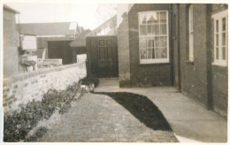 Real Photo Postcard Place To Identify Courtyard - A Identifier