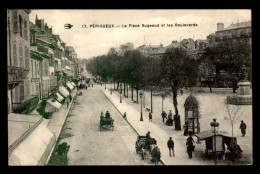 24 - PERIGUEUX - PLACE BUGEAUD ET LES BOULEVARDS - Périgueux