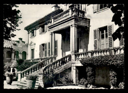 30 - CHUSCLAN - AERIUM ST-EMETERY - ESCALIER D'HONNEUR - Autres & Non Classés