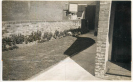 Real Photo Postcard Place To Identify Interior Courtyard - Zu Identifizieren