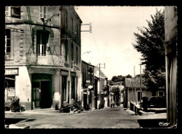 24 - SIGOULES - LA GRANDE RUE ET LA PLACE - Autres & Non Classés