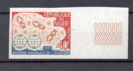 NIGER  N° 294   NON DENTELE   NEUF SANS CHARNIERE  COTE ? €    ABEILLE ANIMAUX JOURNEE DE L'EPARGNE - Niger (1960-...)