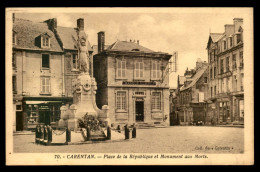 50 - CARENTAN - PLACE DE LA REPUBLIQUE ET MONUMENT AUX MORTS - BANQUE GILBERT ET CIE - EPICERIE A. GASCOIN - Carentan