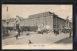 CPA Nîmes, Les Halles  - Nîmes