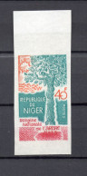 NIGER  N° 322   NON DENTELE   NEUF SANS CHARNIERE  COTE ? €    ARBRE FLORE - Niger (1960-...)