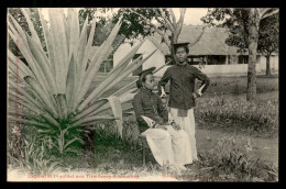 VIET-NAM - CAPORAL ET 1ER SOLDAT AUX TIRAILLEURS ANAMITES - Vietnam