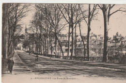 16-Angoulême La Route De Bordeaux - Angouleme