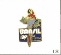 Pin's Transport - Aviation / Compagnie “TAP Air Portugal“ - Brésil Avec Perroquet. Est. Pin’s Top. EGF. T1025-18 - Airplanes