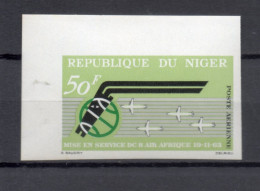 NIGER  PA  N° 35   NON DENTELE   NEUF SANS CHARNIERE  COTE ? €    AVION AIR AFRIQUE - Niger (1960-...)