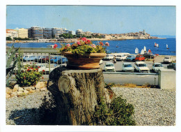 ANTIBES - Vue Sur Les Remparts - Antibes - Les Remparts