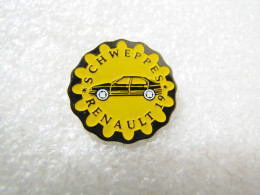 RARE  PIN'S     RENAULT  19   SCHWEPPES - Renault