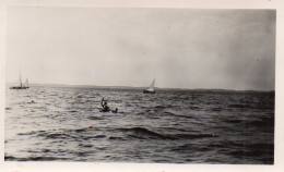 Photographie Vintage Photo Snapshot Horizon Mer Sea Bateau - Andere & Zonder Classificatie